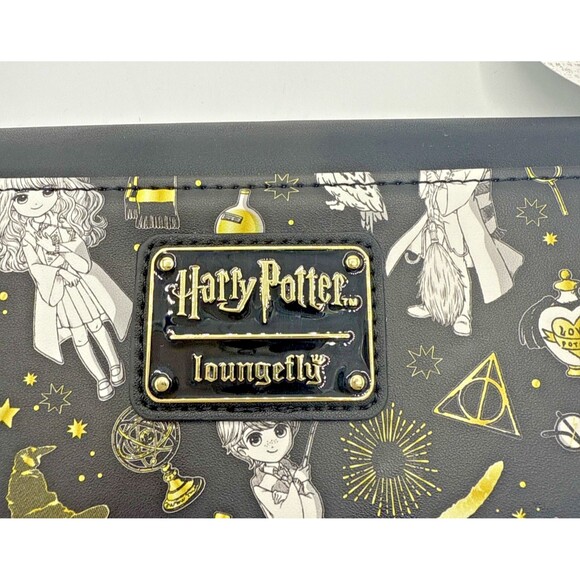 Loungefly Harry Potter Hogwarts Wizarding World  Magical Elements AOP Wallet NEW - Picture 7 of 12